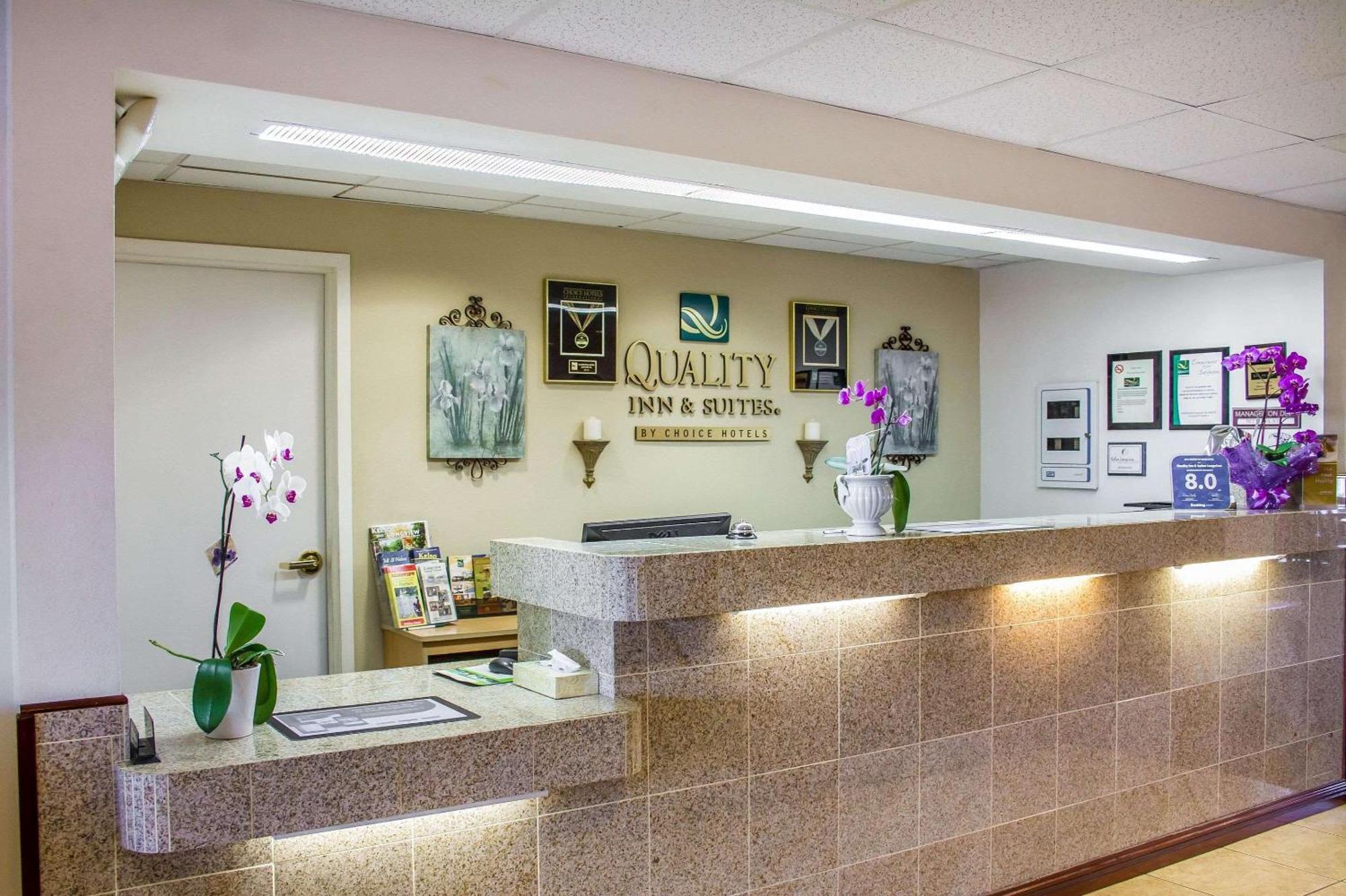 Quality Inn & Suites Longview Kelso Екстериор снимка