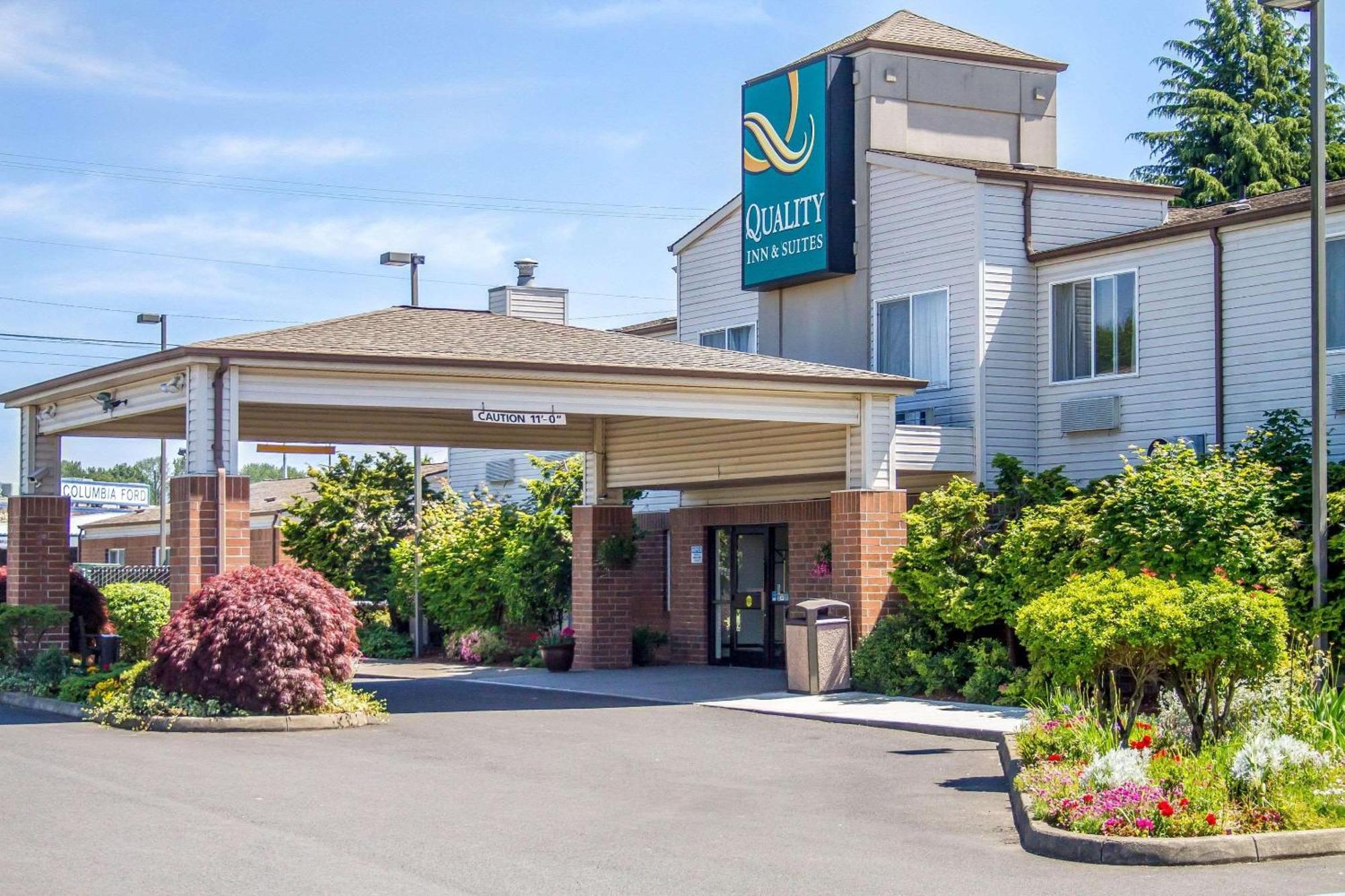 Quality Inn & Suites Longview Kelso Екстериор снимка