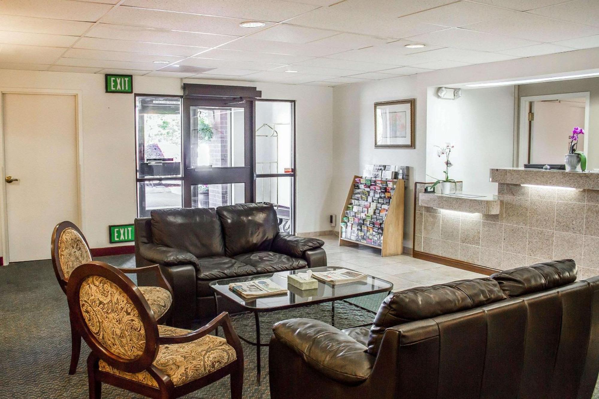 Quality Inn & Suites Longview Kelso Екстериор снимка